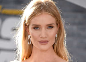 Rosie Huntington Whitely Says This Mascara Has Replaced Her Eyelash ...