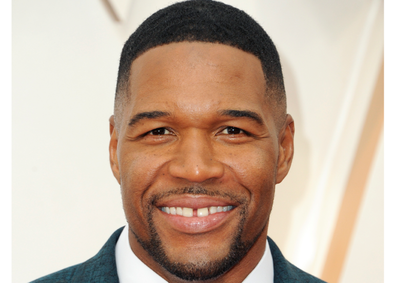Michael Strahan Says Goodbye To His Iconic Tooth Gap As An April Fools Prank Newbeauty 