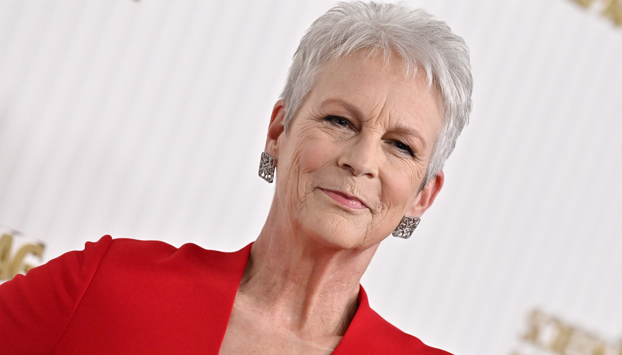 The Vitamin C Facial Oil Jamie Lee Curtis Wore to the SAG Awards
