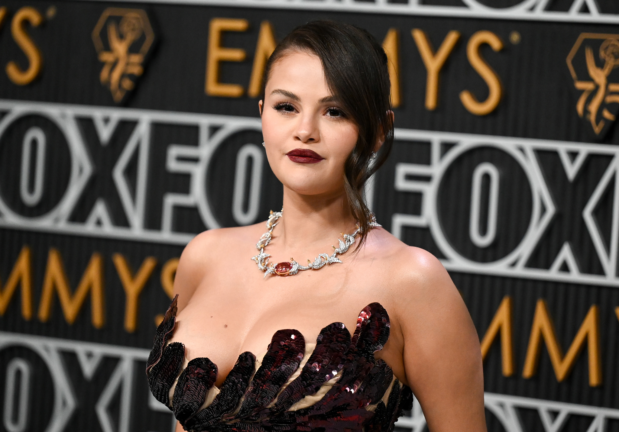 Selena Gomez's Emmys Lip Color Is a Vibe