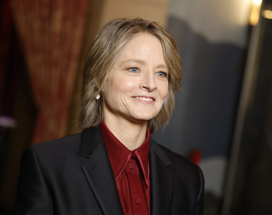 jodie foster apricot makeup