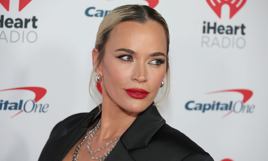 Real Housewife Teddi Mellencamp Is Celebrating Her Natural Body featured image