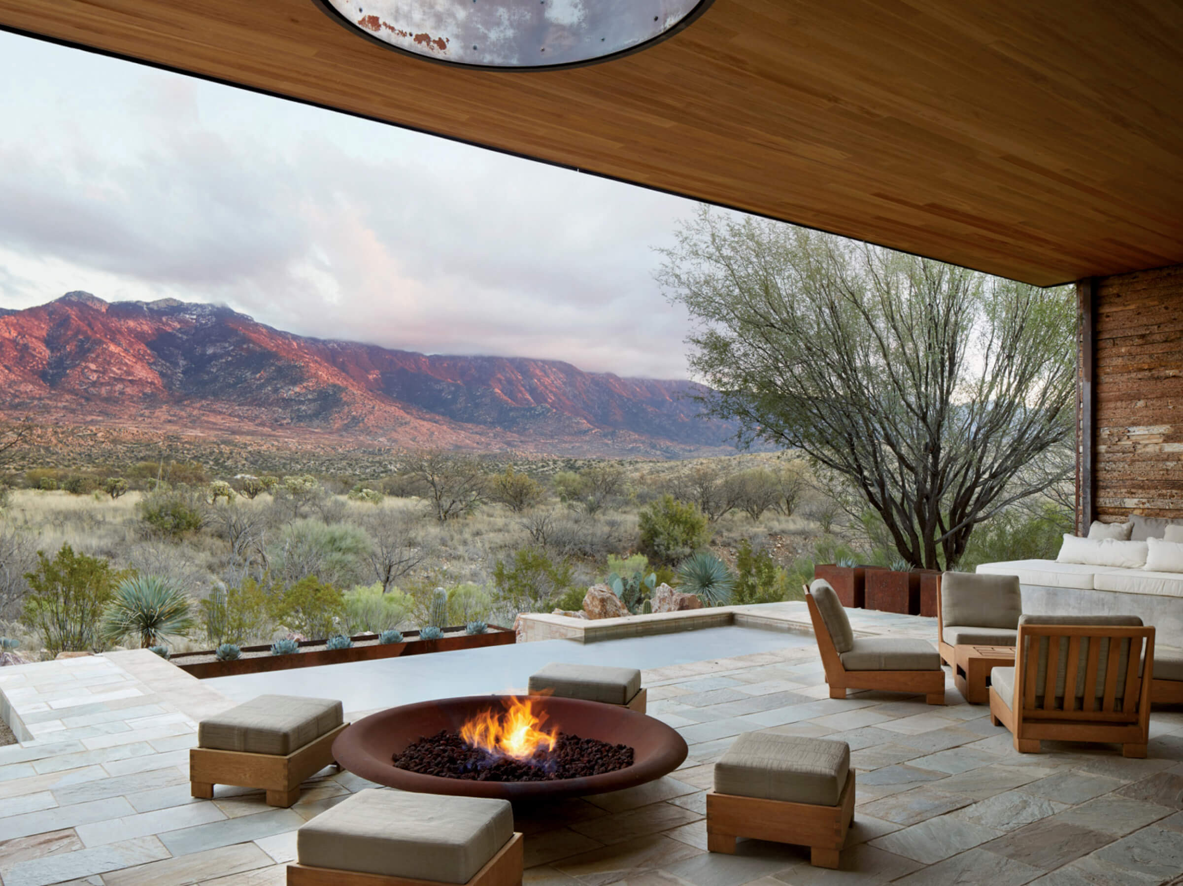 MIRAVAL RESORTS & SPAS