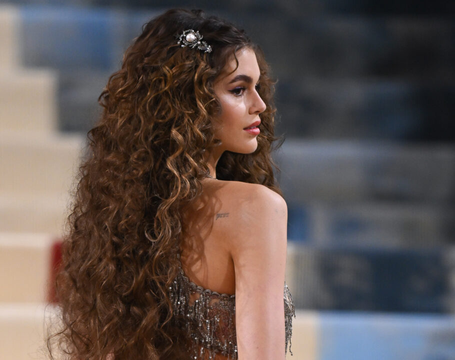 Kaia Gerber arrives to the 2022 Met Gala Celebrating "In America: An Anthology of Fashion" at Metropolitan Museum of Art on May 02, 2022 in New York City.