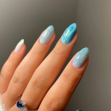 seashell nails