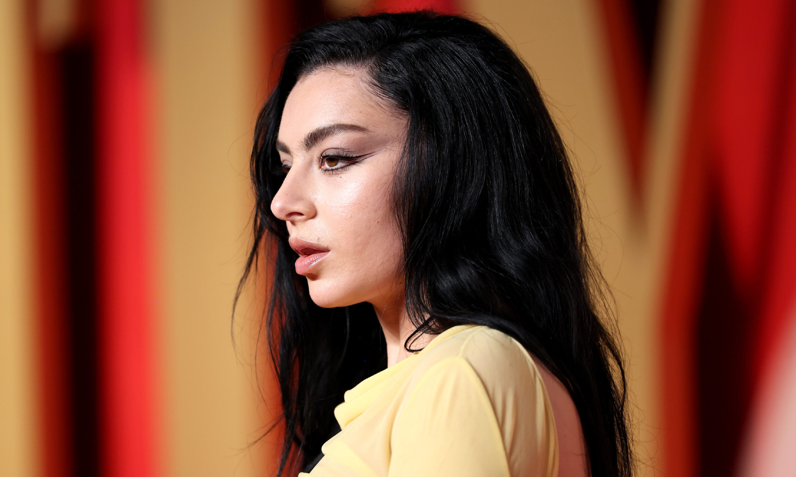 The  Eyeliner Charli XCX Retains on ‘Til Morning