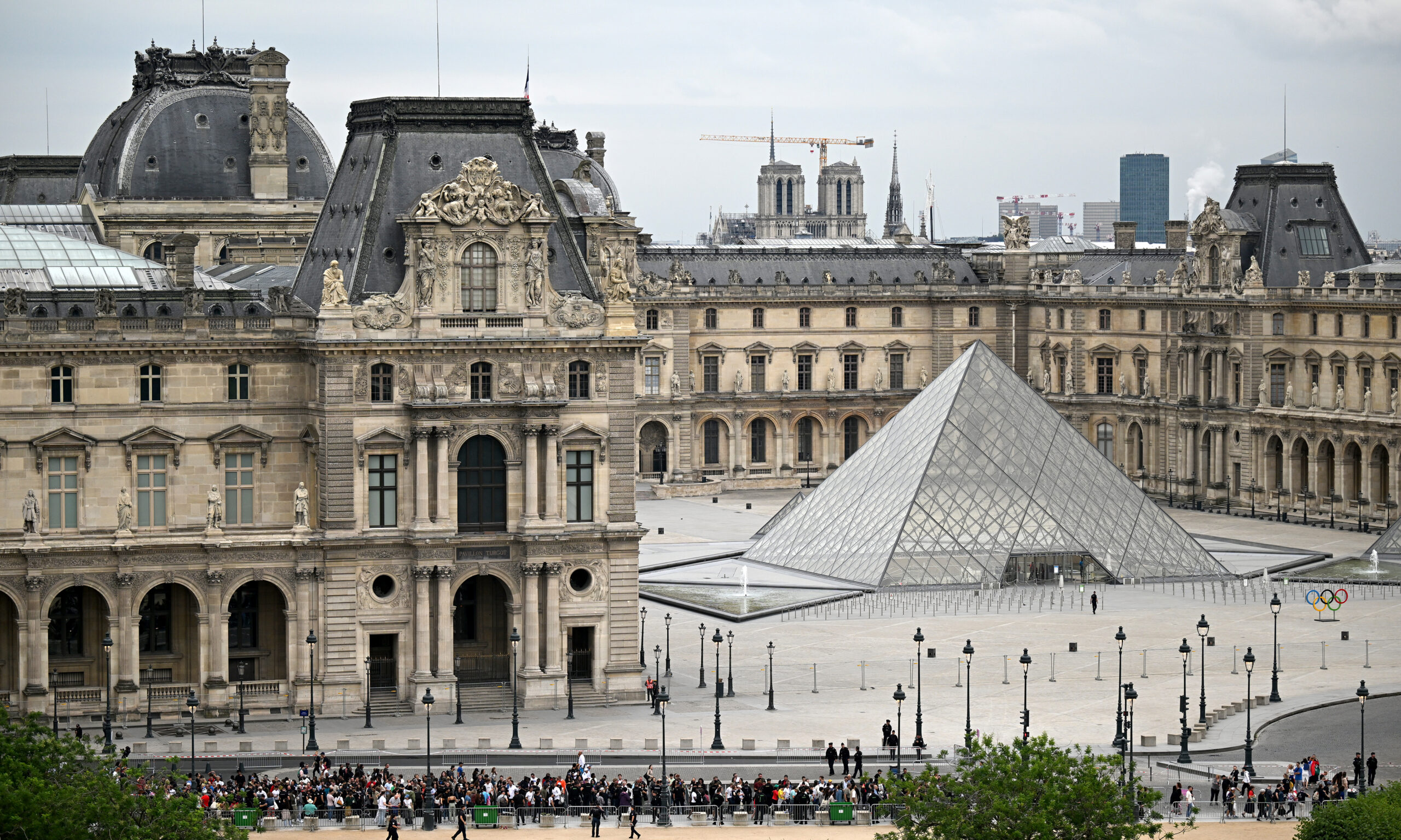 L’Oréal Companions With the Louvre for Magnificence-Impressed Guided Tour