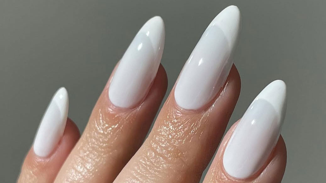 12 Winter White Manicures to Try Right Now