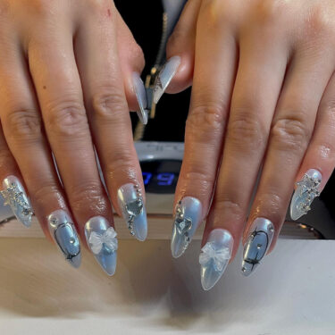 icy chrome demure nails