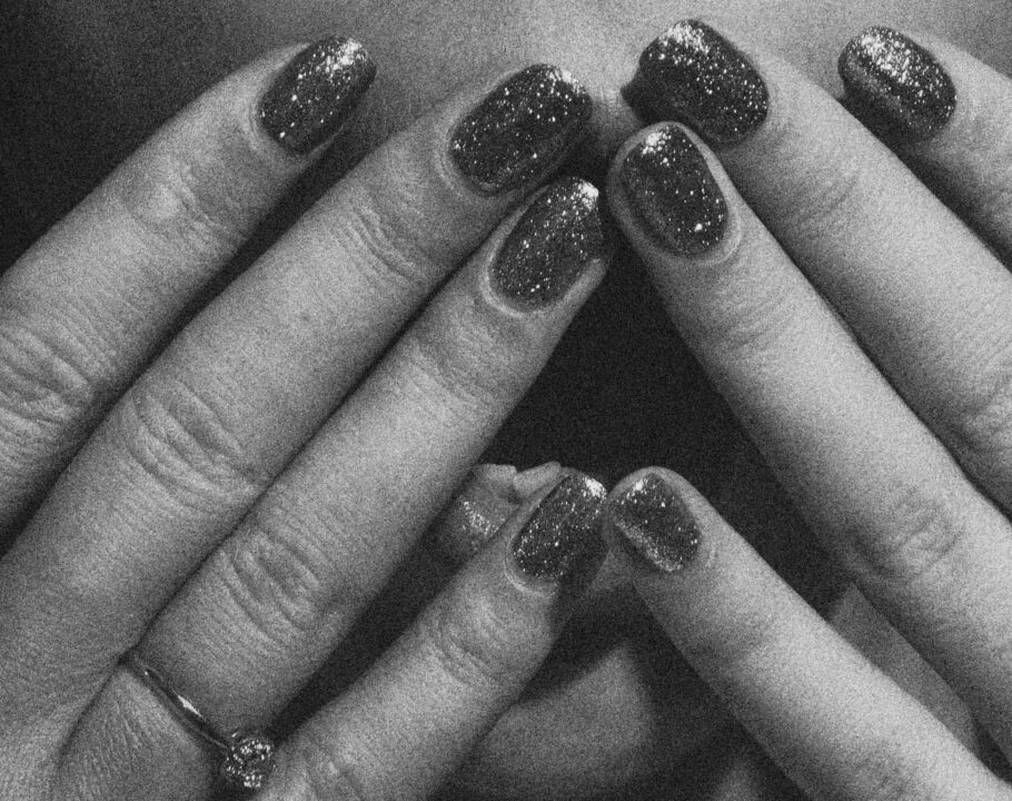 black and white image of press on nails